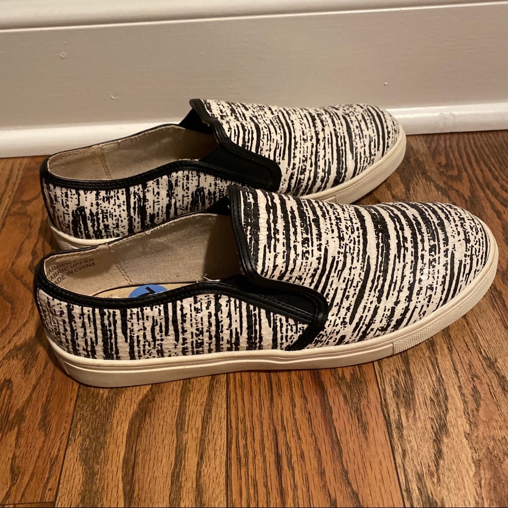 Yellowbox Loafer Sneakers New